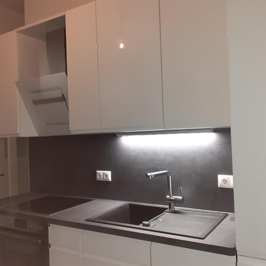 Grosszuegige,98M2 Grosse Wohnung In Stadtnaher Traumlage, Nur 200M Zum Stadtpark Oldenburg Luaran gambar