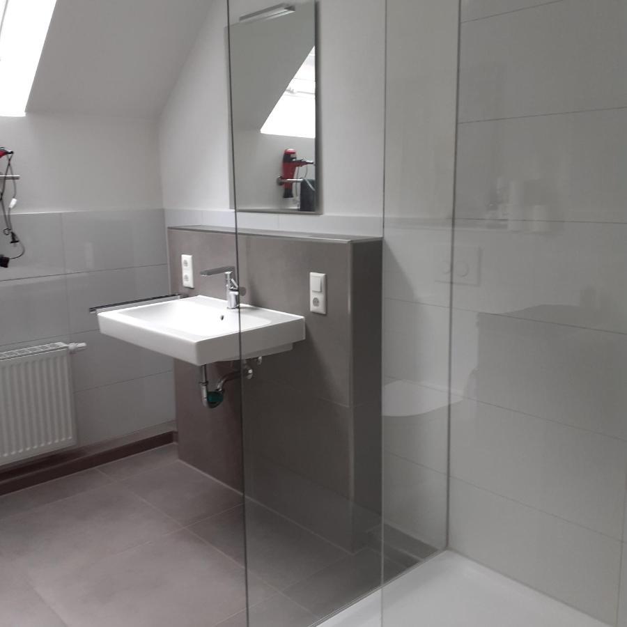 Grosszuegige,98M2 Grosse Wohnung In Stadtnaher Traumlage, Nur 200M Zum Stadtpark Oldenburg Luaran gambar